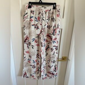 Briggs New York Multicolor Floral Pants